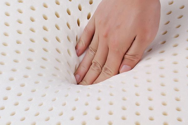 火狐电竞乳胶床垫用多厚的好？ 很多人不懂得挑选(图2)