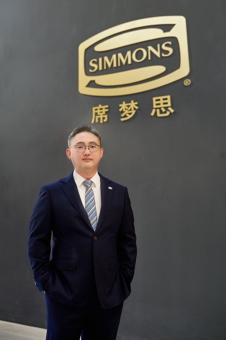 火狐电竞Simmons席梦思林建峰：以极致匠心精神 铸就梦想美眠(图1)