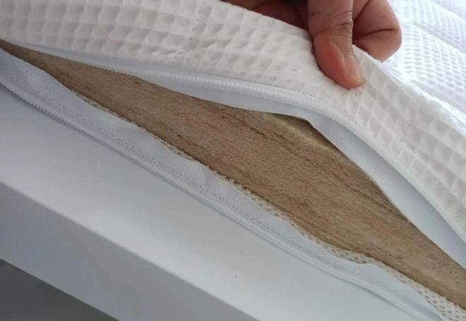 这4种床垫再便宜也别买绝非危言耸听睡着不舒服还影响健康火狐电竞(图7)